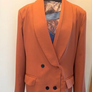 Elegant Women's Rust Colored Blazer. Great Condition. Size L